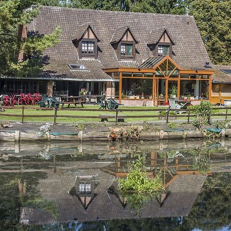 Auberge Du Bord Des Eaux - Demi-Pension Assuree Sur Reservation Saint-Amand-les-Eaux Εξωτερικό φωτογραφία