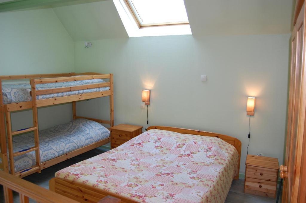 Auberge Du Bord Des Eaux - Demi-Pension Assuree Sur Reservation Saint-Amand-les-Eaux Δωμάτιο φωτογραφία