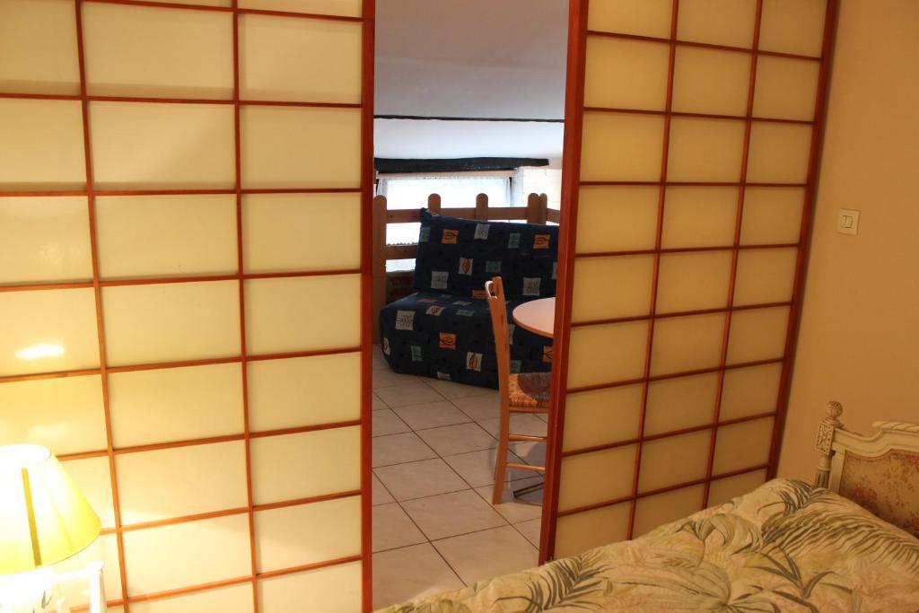Auberge Du Bord Des Eaux - Demi-Pension Assuree Sur Reservation Saint-Amand-les-Eaux Δωμάτιο φωτογραφία